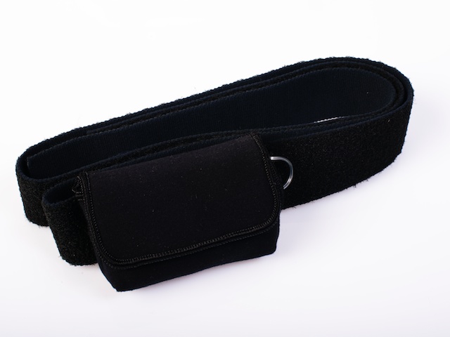 Adjustable insulin pump hip bag with buckle strap