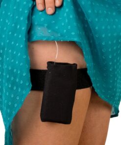 Medtronic leg pouch strapped around thigh with pump
